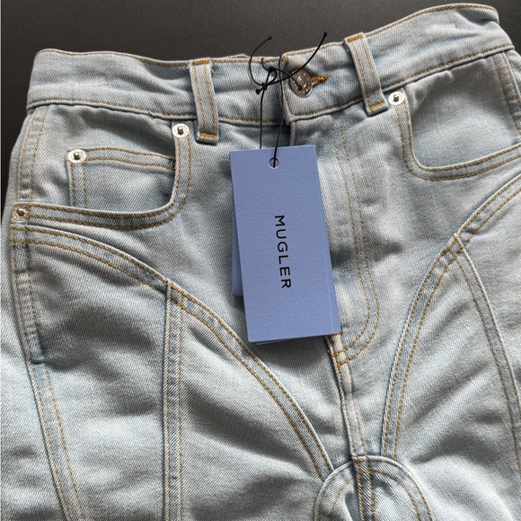 Mugler Stretch Jersey Trim Denim
Spiral skinny jeans Size 34 - Picture 3 of 9